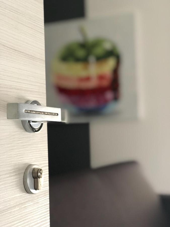 B&B Luxury Apartments Pulsano Esterno foto