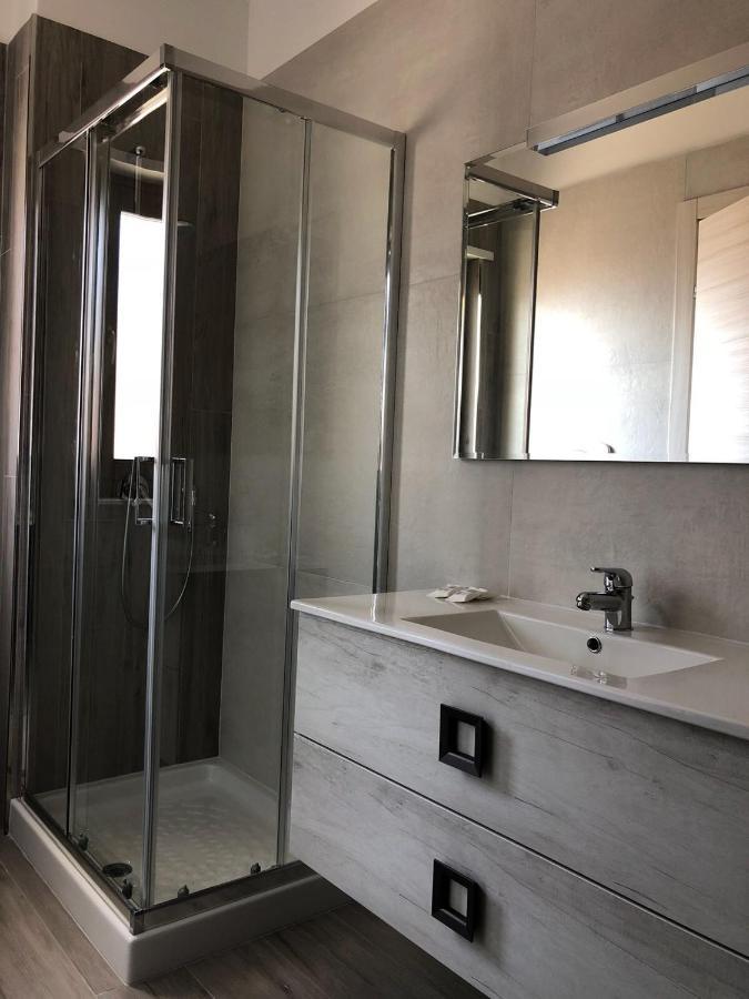 B&B Luxury Apartments Pulsano Esterno foto
